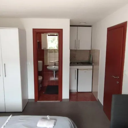 Apartmani Kalff Trogir Exterior photo