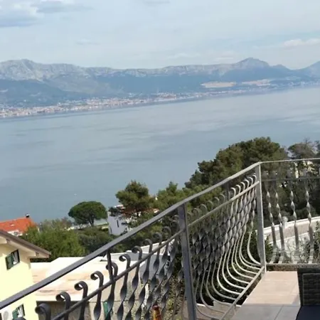 Apartmani Kalff Trogir Exterior photo